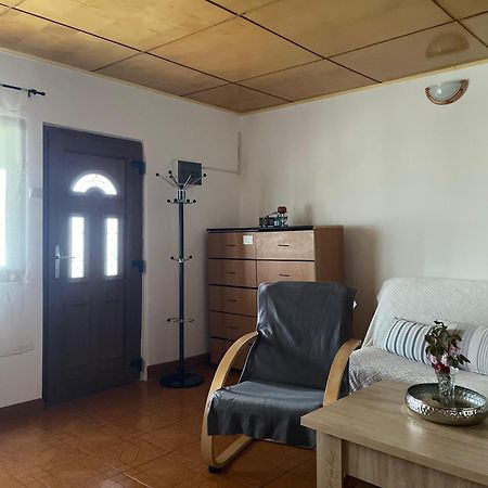 Villa Casa Melania Ieşelniţa Exterior foto